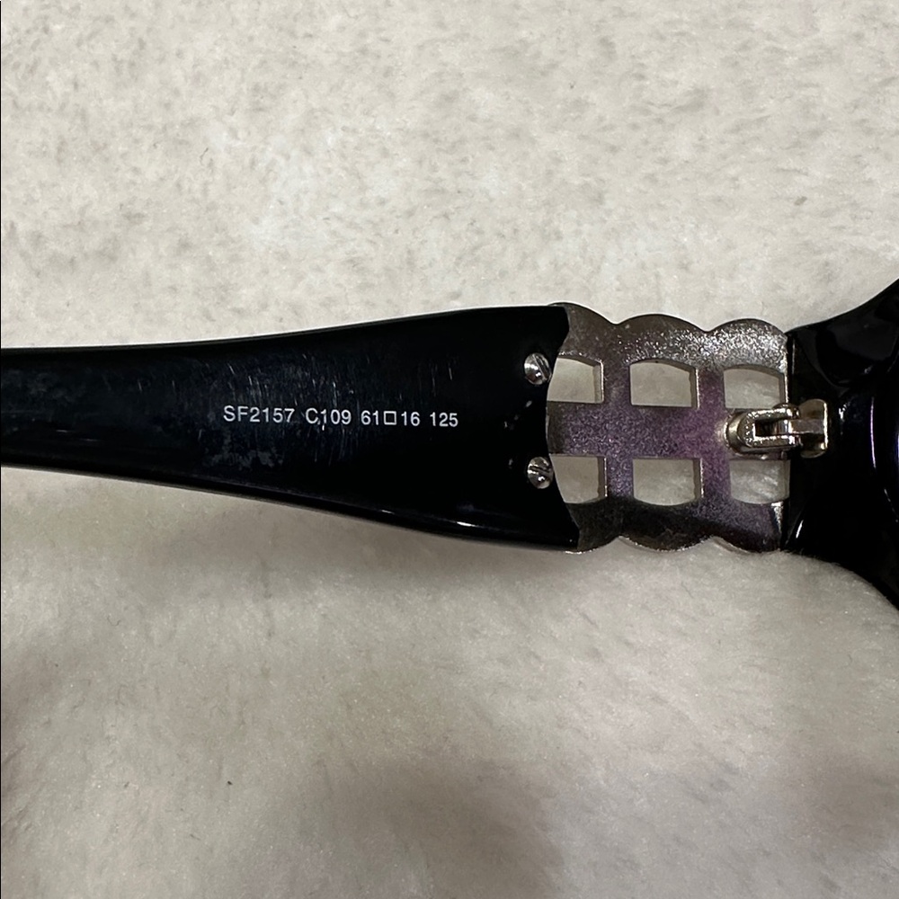 Salvatore Ferragamo sunglasses - Picture 8 of 9